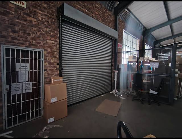 1,000M² WAREHOUSE TO LET IN STEELEDALE